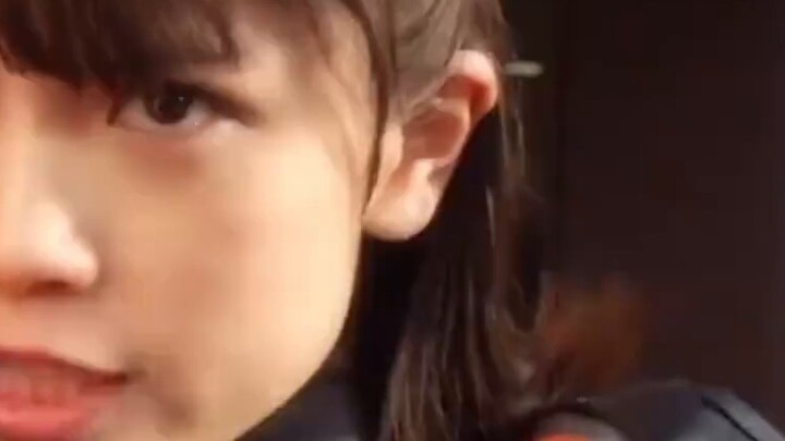 Gợi ý: "Kéo Decker"