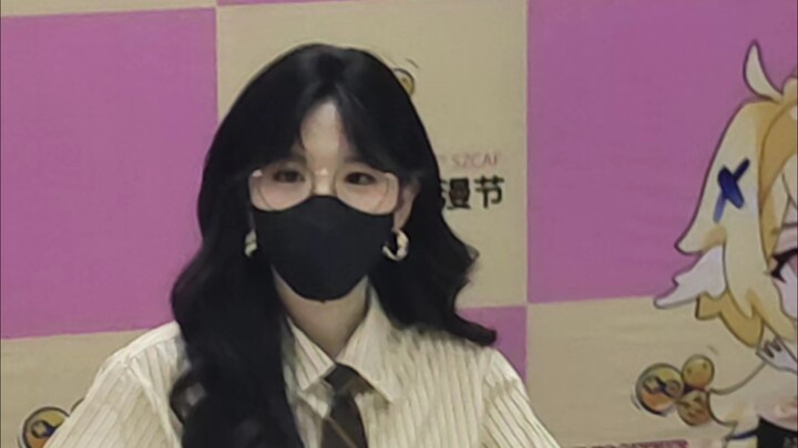 【Du Mingya x Xiao N】Du Mingya: Waiting for work to end; Xiao N: Clumsy hands—hurry up and sign!