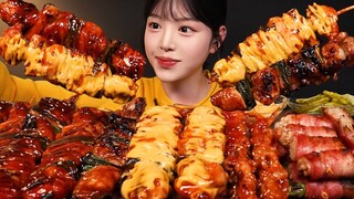 SUB)치즈가득 매운 양념 닭꼬치 먹방!🔥닭발 베이컨팽이버섯 염통 닭껍질까지 길거리 꼬치 치맥 꿀조합 리얼사운드 Chicken Skewers Mukbang Asmr