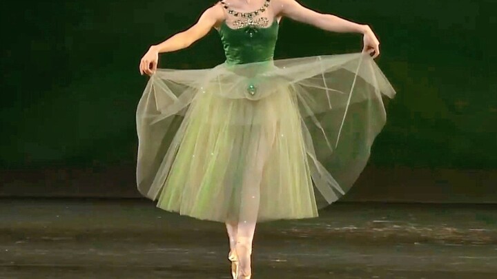 【Emerald】Beautiful green ballet skirt