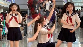2023在漫展跳恋爱幸运曲奇！(怎么死侍在后面侧空翻啊！)