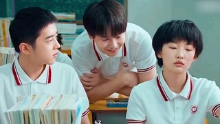 “社会我娇姐，路过的狗哥都得挨两巴掌”