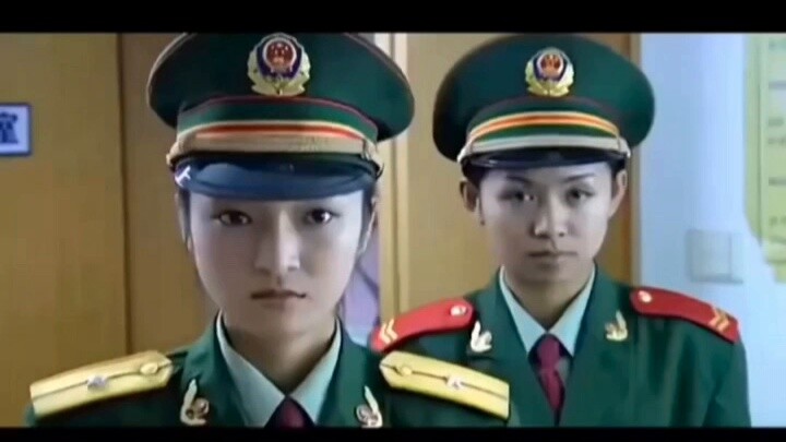 Nữ trùm ma túy đã bị bắt và từ chối nhận tội, nhưng một lời từ cảnh sát đã vạch trần bà ta ngay lập 