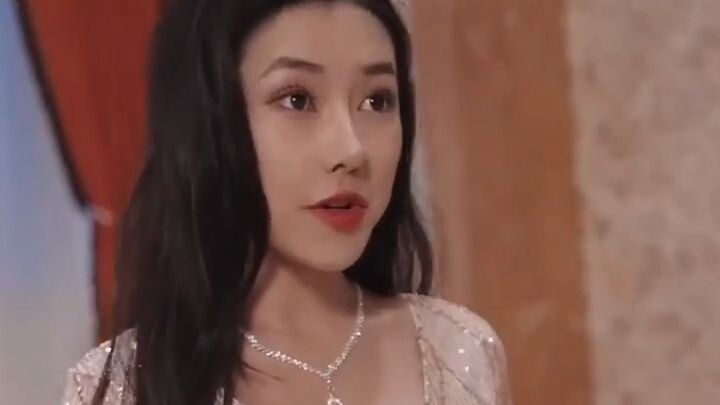 หนุ่มยากจนคนเดียวลุย 100 นักเลงกล้ามโต ช่วยชีวิต CEO สาวเอาไว้!