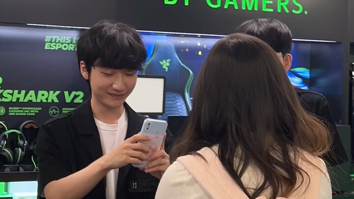 Shocking! It turns out Viper3’s side hustle is…?!