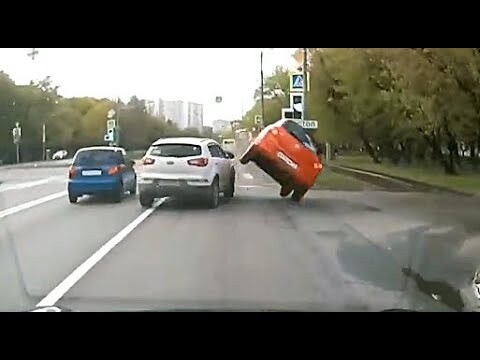 IDIOTS IN CARS | IDIOTS AT WORK #33