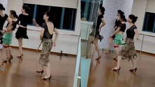 Plants vs. Zombies? A sister learns Latin dance from scratch, and her moves are hilarious yet a litt