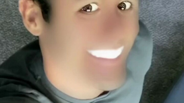 Gaya selfie orang yang berbeda-beda