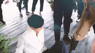 มันเป็นเรื่องจริงที่เธอบอบบางและนุ่มนวลและสามารถถูกผลักลงได้อย่างง่ายดาย