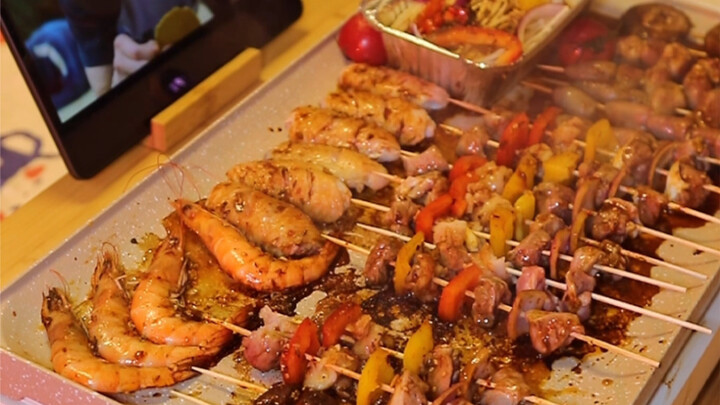 懒人床上烧烤！这种BBQ带劲！另外今天是坦白局！