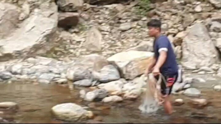 cast net fishing in Nepal |