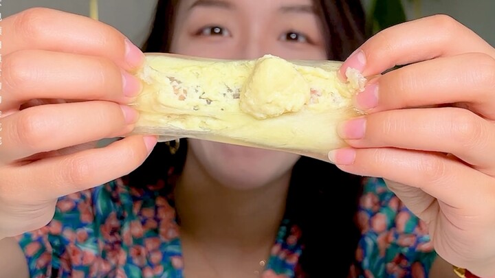 Have you ever tried zongzi that’s both zongzi and ice cream? #DurianIceZongzi #IceCreamZongzi #Annua