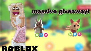 Neon Kangaroo & Neon Kitsune Giveaway! 😱(ROBLOX) Adopt me!