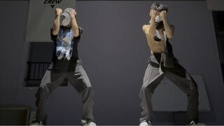 Bring scarf guy to dance again! 😬 #swagdancechallenge #lightdance