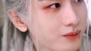 Về cảm giác tan vỡ của Cheng Yi