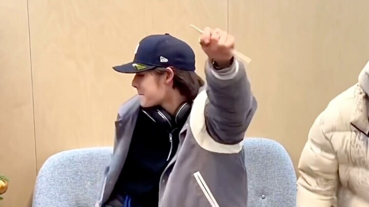 【JayJay】Penggemar Bieber yang sombong