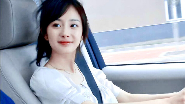 【Yang Mi】Ngakak banget! Saya sudah jadi bunga muda polos kelas atas sepuluh tahun yang lalu!!!