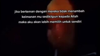 LEBIH BAIK AKU TIDAK BERTEMAN DARI PADA JATUH PADA LUBANG PENYESALAN