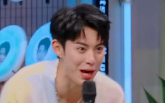 Vương Hạc Đệ: Giới hài hước mời thêm tôi một người.