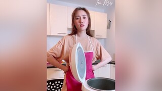 Nấu cơm quên nhấn nút và cái kết. trucmay tiktok funny troll Vlog  giadinhlaso1  idolface  chichiemem  hài  netdeplaodong  monngontainha