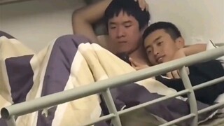 这就是男人间纯洁的友谊嘛！