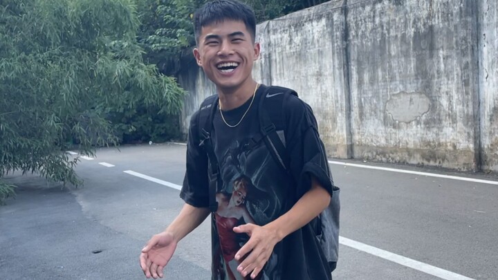 Apa yang harus dilakukan anak laki-laki jika mereka terangsang di depan umum?