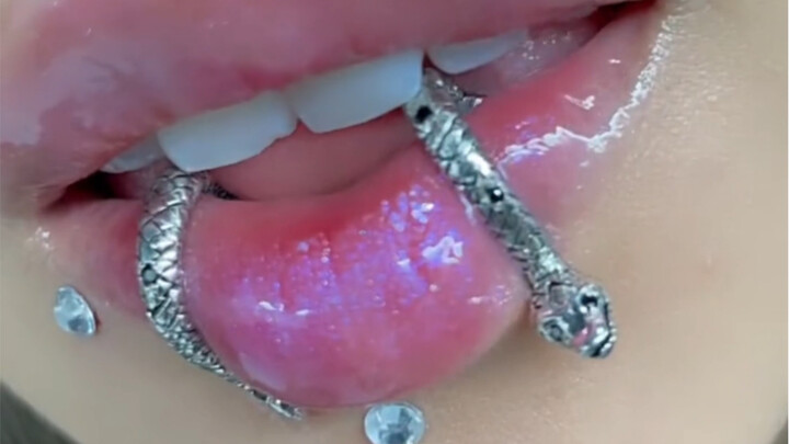 ฟันทองคำใหญ่