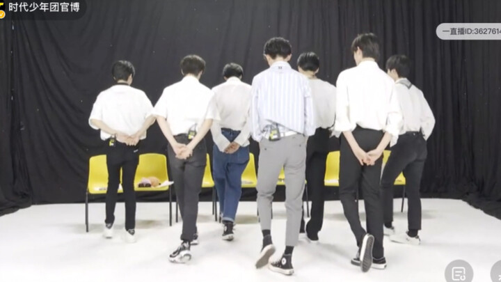 Shocking! The new song dance by Times Youth League is actually performed by "foot artists"! Times Yo