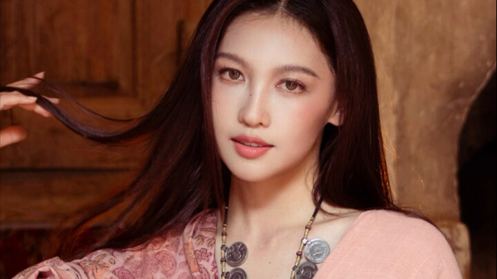 เมื่อเดินทาง คุณสามารถกลายเป็นนางแบบนิตยสารได้ทันทีด้วยผ้าเพียง 2 ชิ้น! !