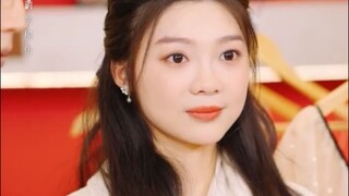 [สายดีดซีรี่ย์]-(เต็มเรื่อง)=สาวแต่งกับยามโดนเพื่อนหัวเราะเยาะ แต่ไม่รู้ว่าสามีคือมหาเศรษฐี#พากย์ไทย