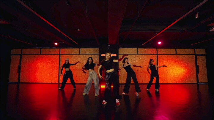 30 seconds of the interlude from Qiduo Group’s “Yangyang”—the entire lineup is on fire!