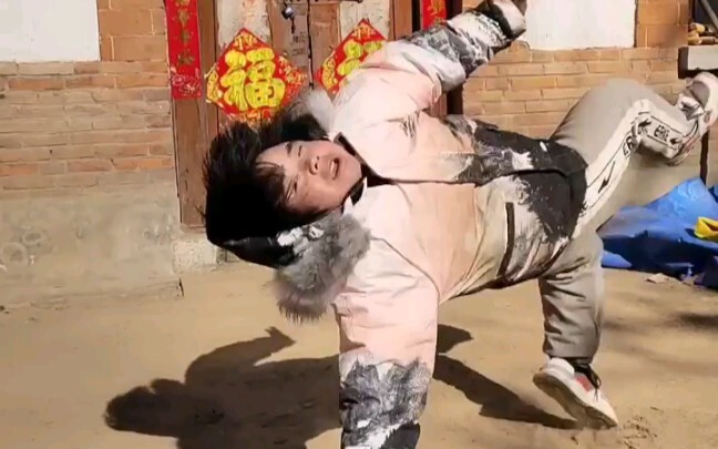 Thiếu niên Hồng Kim Bảo đóng chính trong "Đây Là Võ Đường", điểm Douban 7,1