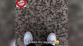 có ai thích tắm mưa giống tôi không #funny