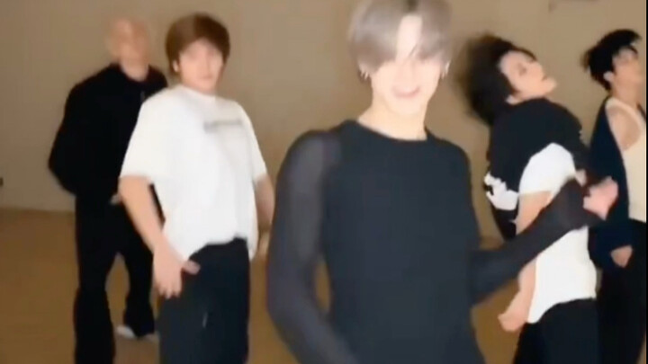 ตัวแทนการเต้นรำพูดคุยกับคุณ