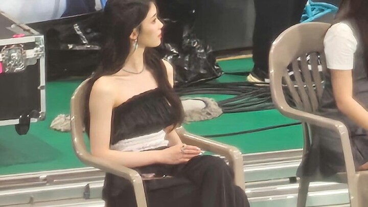 แชมป์ปีที่แล้วพลิกโฉมกรรมการ?! ภาพถ่ายอาหารจากงานกีฬาของเสิ่นเสี่ยวถิง