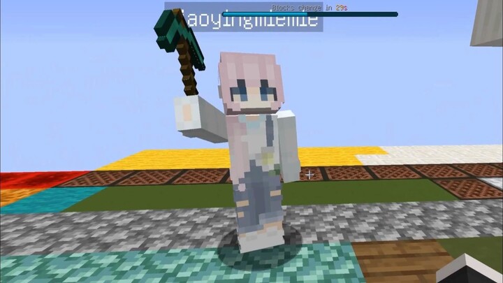 18-Year-Old Girl Comes to Play with Aimuxi