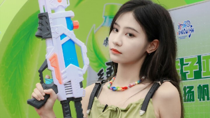 【Yuan Yiqi】Three back-to-back performances, an incredibly powerful and stunning stage