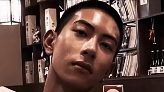 Chúng tôi hạnh phúc và yêu thương nhau bằng cả trái tim ngọt ngào. "Cảm xúc"