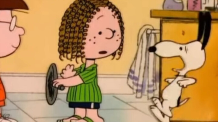 Peppermint Patty scares Snoopy away with dreadlocks