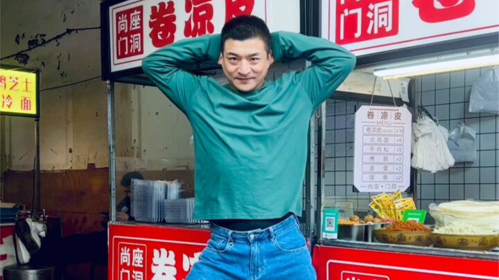 你是这白开水一样淡的日子里，偷偷加的一颗糖，甜腻着我的人生。