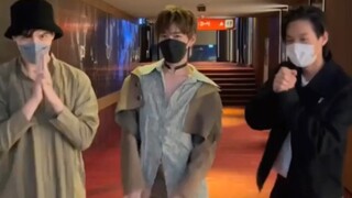 Come on! Let's find out what real knife dancing is all about!