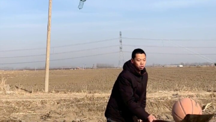 The first person to shoot a basketball with a shovel! Can you imitate it?