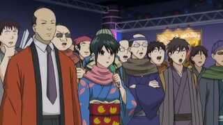 Hãy nhìn trò chơi điêu khắc trên cát do Gintoki và những người khác chơi, Hijikata vừa mới bước lên 