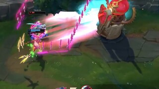 These operations made me feel how cruel the gap in game talent is. Is this the king of Korean server