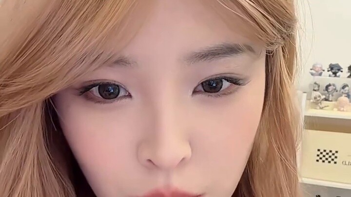 The novel party looks down on the anime party, the anime party looks down on the TV series, what kin