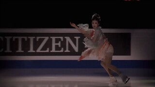 رقصة الافتتاح في حفل توزيع جوائز نهائي التزلج الفني على الجليد، أداء رئيسي من قبل آن شيانغي بعنوان "