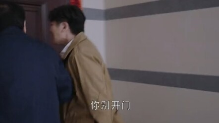 Delivery guy mistaken for a robber — but ends up winning the goddess’s favor!