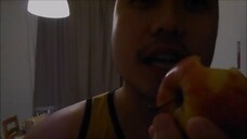ASMR EATING SOUNDS - APPLE AND TRY OUT MY NEW CAMERA