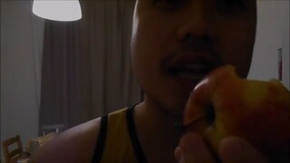 ASMR EATING SOUNDS - APPLE AND TRY OUT MY NEW CAMERA