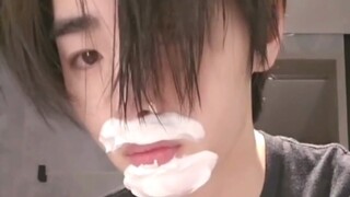 【بارك سونغ هون】_vlog للعناية بالوجه والغسيل دون مكياج! جاذبية يومية!